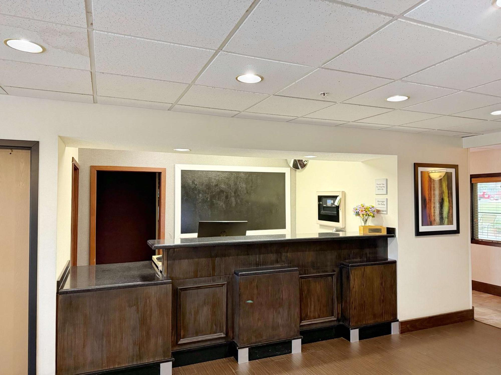 Surestay By Best Western Forsyth Decatur Екстериор снимка