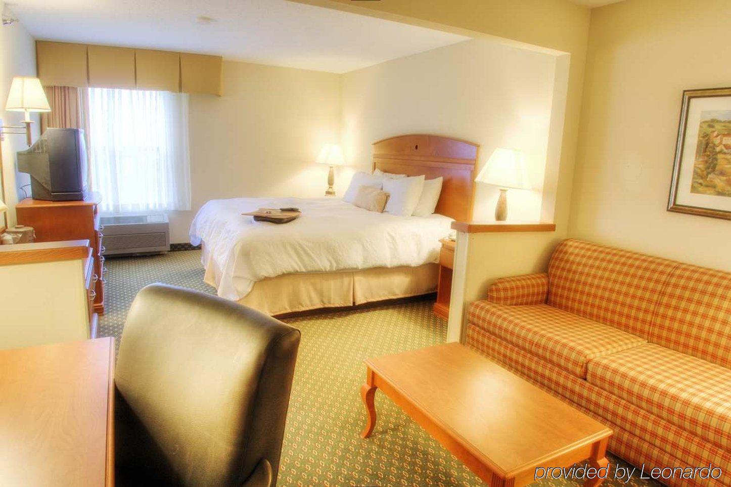 Surestay By Best Western Forsyth Decatur Стая снимка